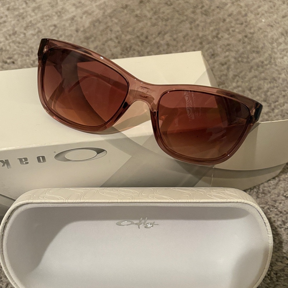 Oakley Women's Sunglasses in Pink - Picture 2 of 4